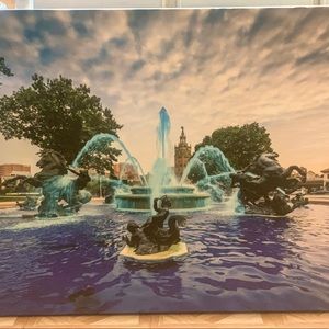 2 Art pieces of Kansas City ( Union Station and Plaza Fountain